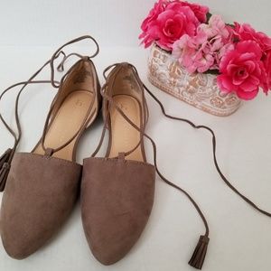 LC Lauren Conrad | Taupe Strappy Flats